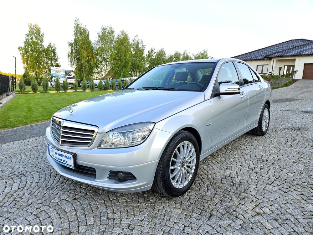 Mercedes-Benz Klasa C 200 CGI BlueEFFICIENCY Elegance - 3