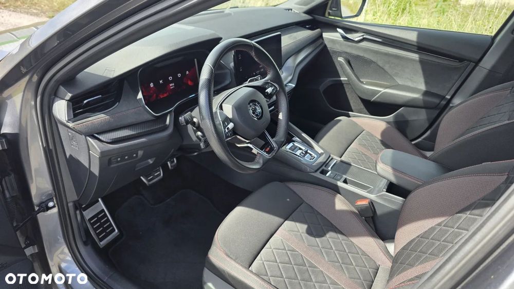 Skoda Octavia 2.0 TDI RS DSG - 9
