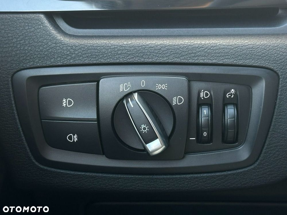 BMW X1 xDrive25e Advantage - 34