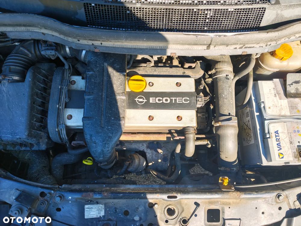 Opel Zafira - 8