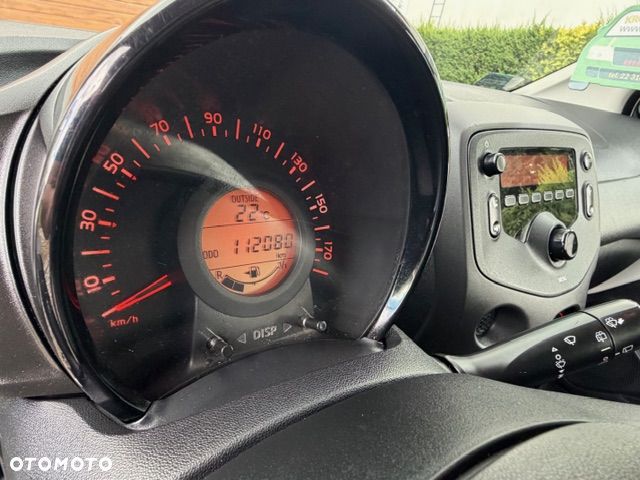 Toyota Aygo x - 10