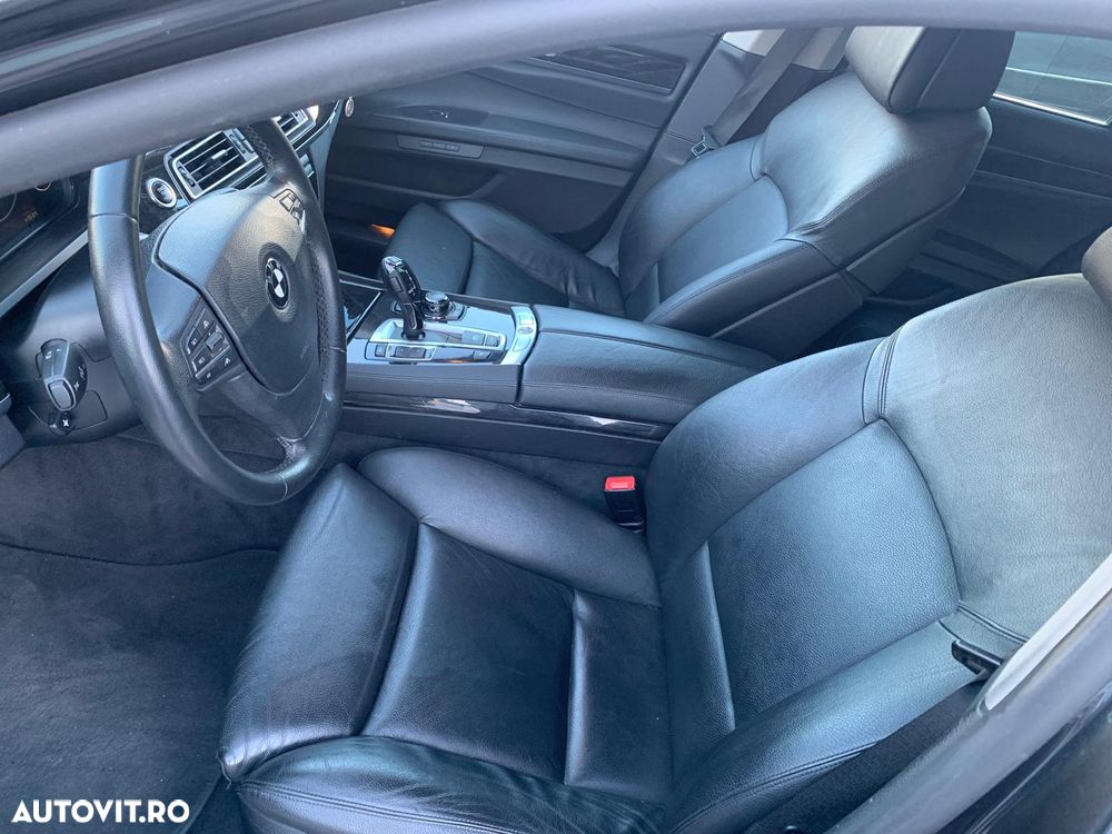 BMW Seria 7 730d xDrive - 9