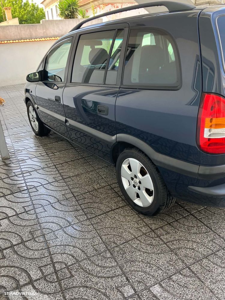 Opel Zafira 2.2 DTi Elegance - 2