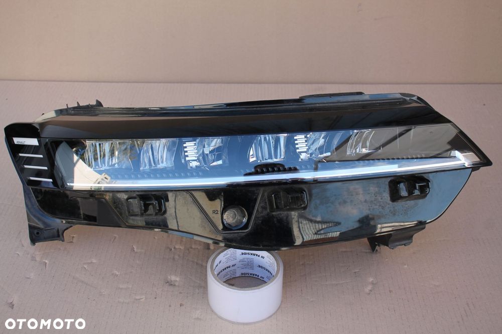 renault megane v, e tech prawa lampa 260103279r full led - 1