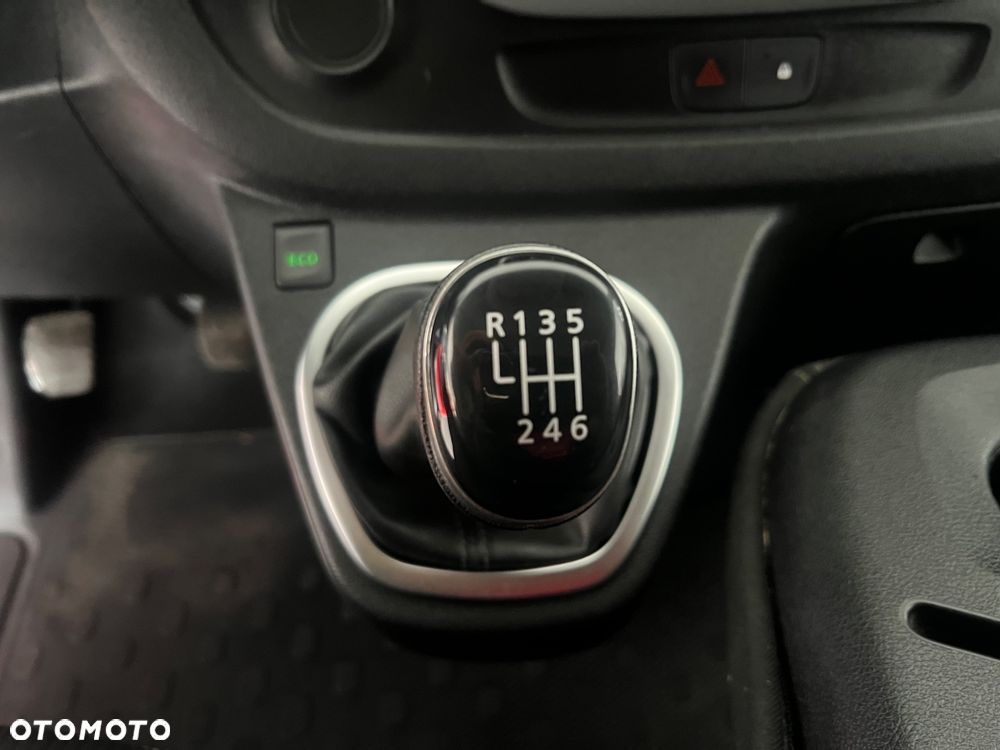 Renault Trafic - 22