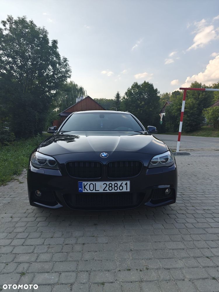 BMW Seria 5 525d - 13