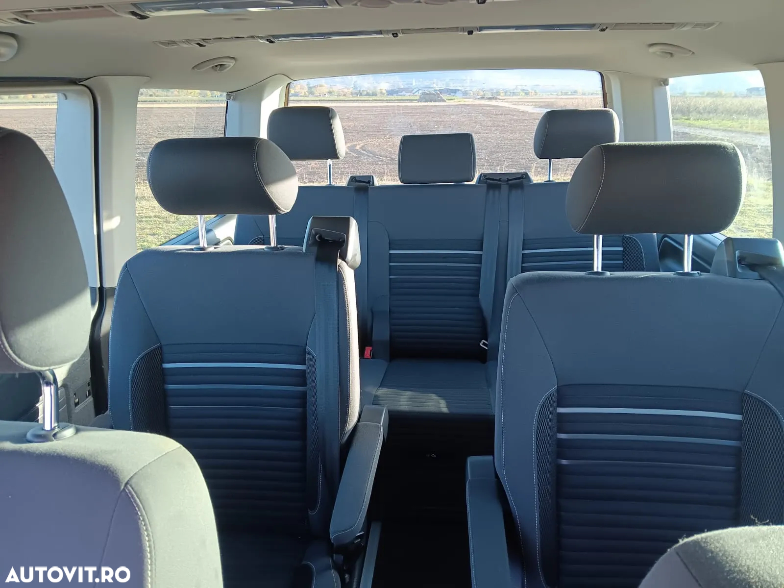 Volkswagen Multivan - 5