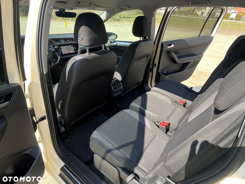 Volkswagen Touran 2.0 TDI SCR DSG Trendline - 14