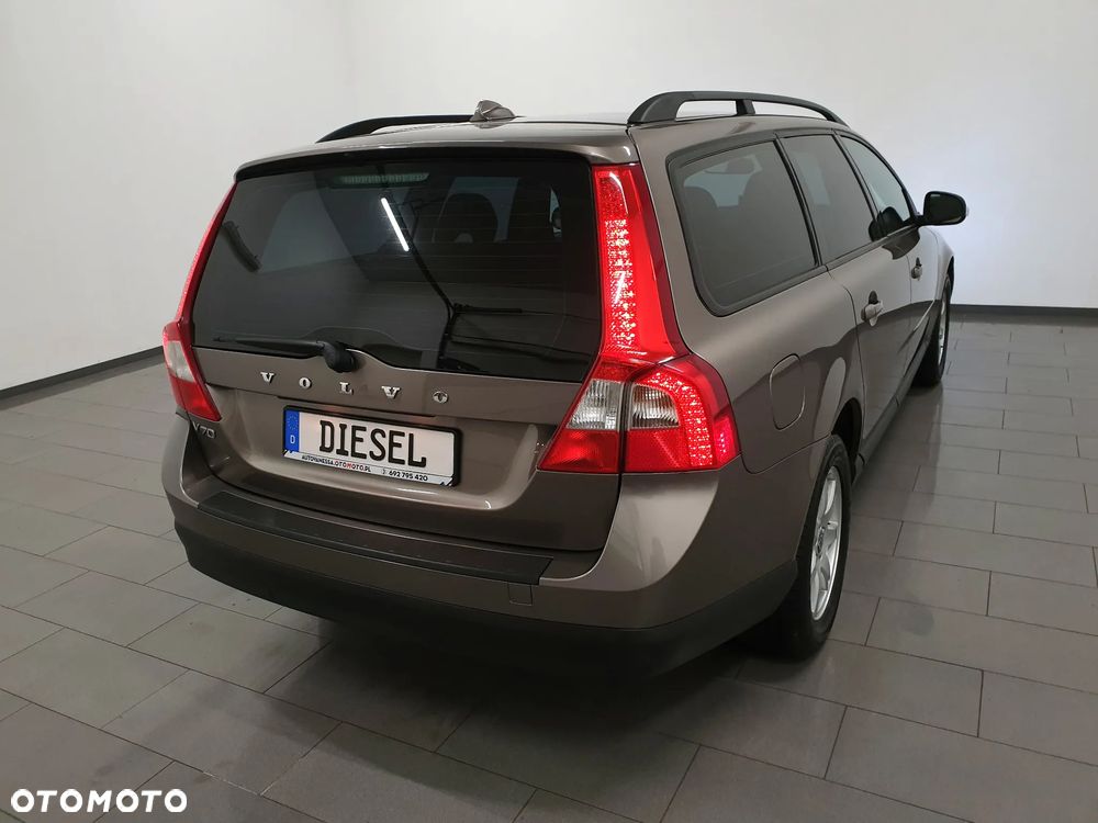 Volvo V70 2.0D Summum - 34