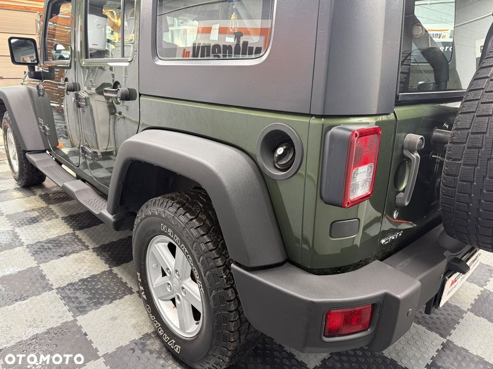 Jeep Wrangler - 21