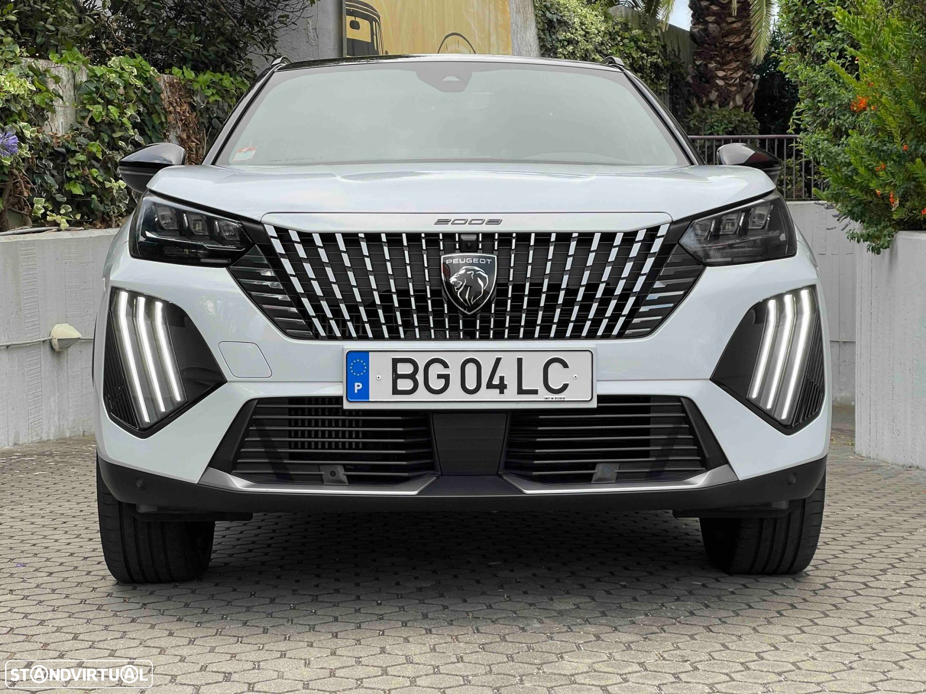 Peugeot 2008 1.2 PureTech GT EAT8 - 16