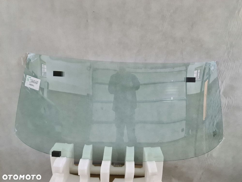 szyba przednia czołowa mercedes w123 coupe 1977-87 - 1