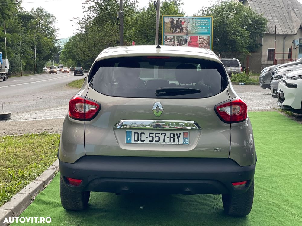Renault Captur - 12