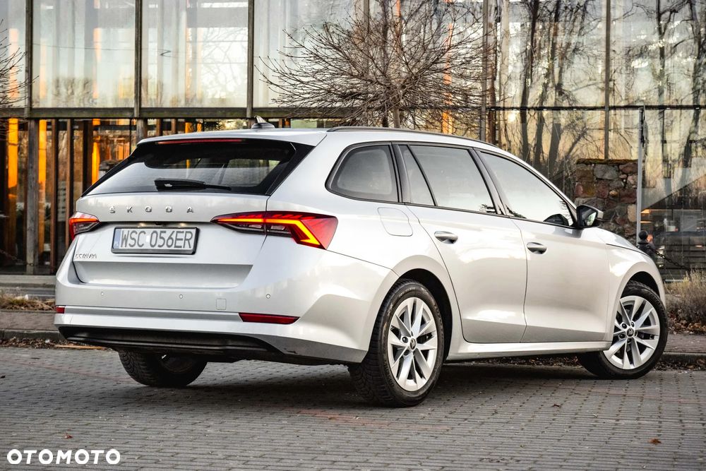 Skoda Octavia 1.5 TSI ACT Ambition - 4