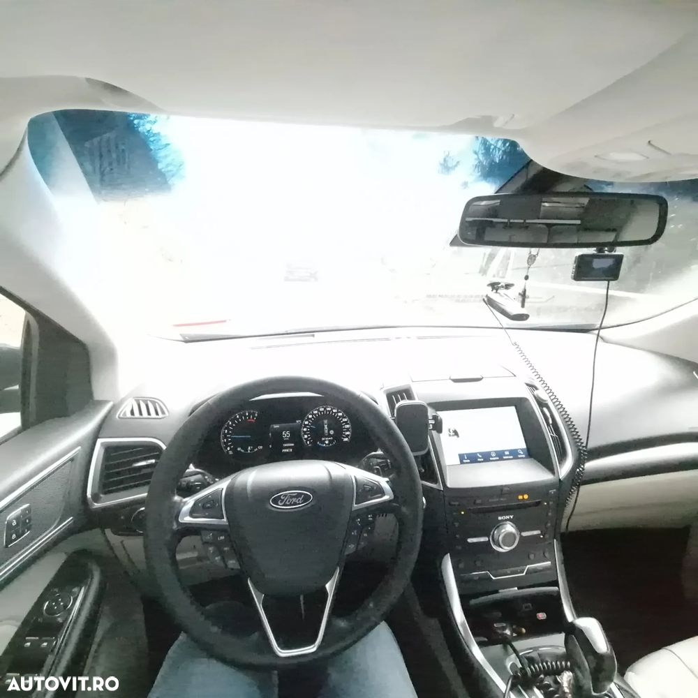 Ford Edge 2.0 TDCi Powershift Titanium - 13