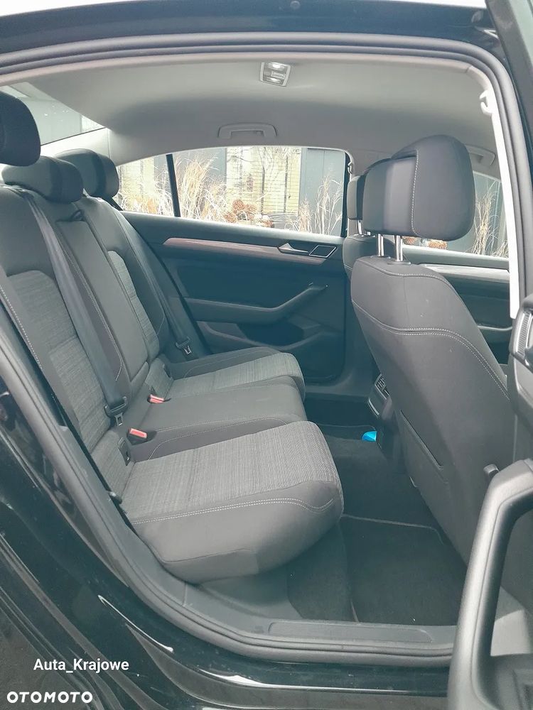 Volkswagen Passat 2.0 TDI EVO Business DSG - 30