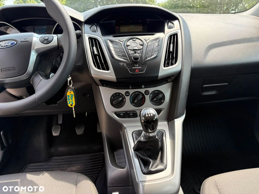 Ford Focus 1.6 Ti-VCT Ambiente - 11