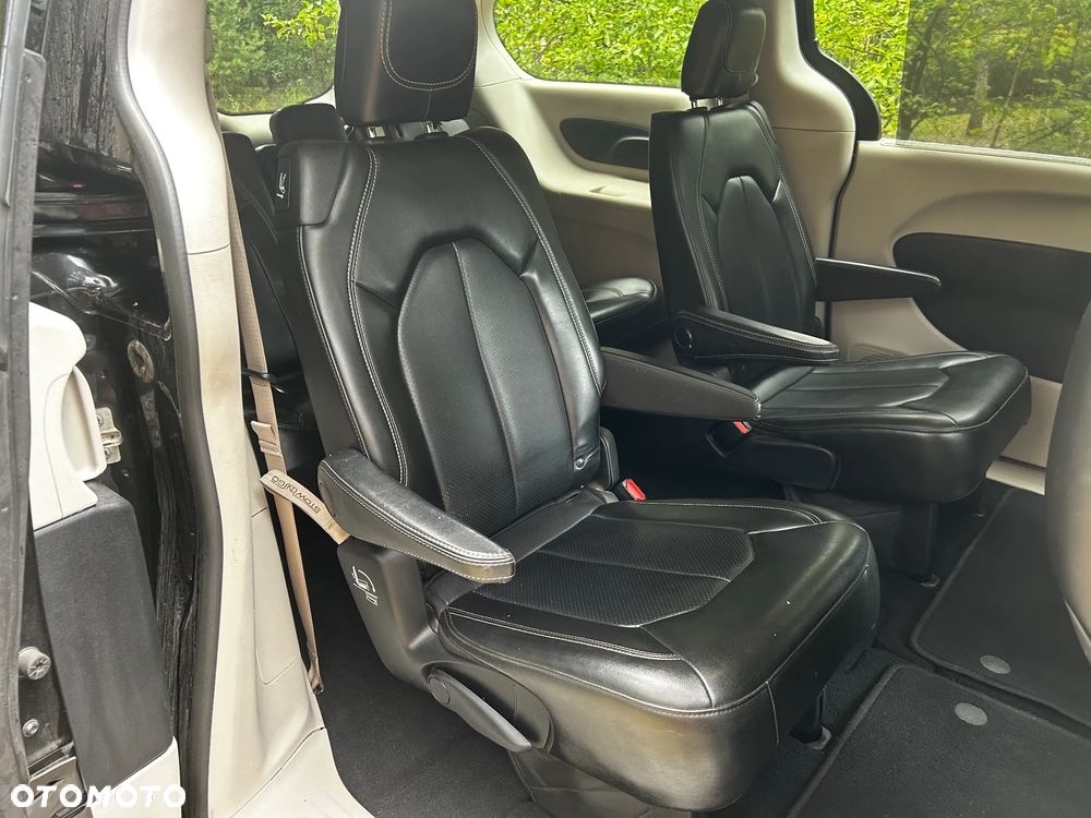Chrysler Voyager - 9
