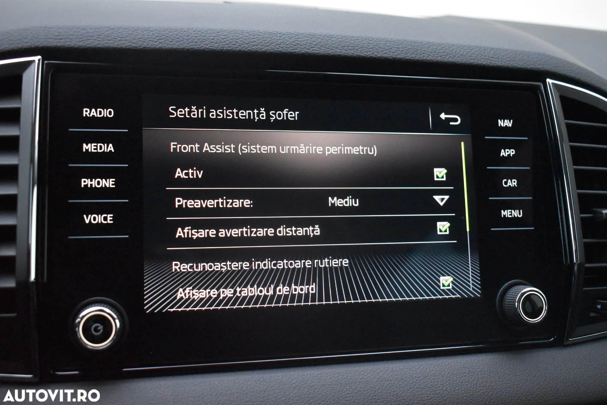 Skoda Karoq 2.0 TDI 4X4 DSG Sportline - 18