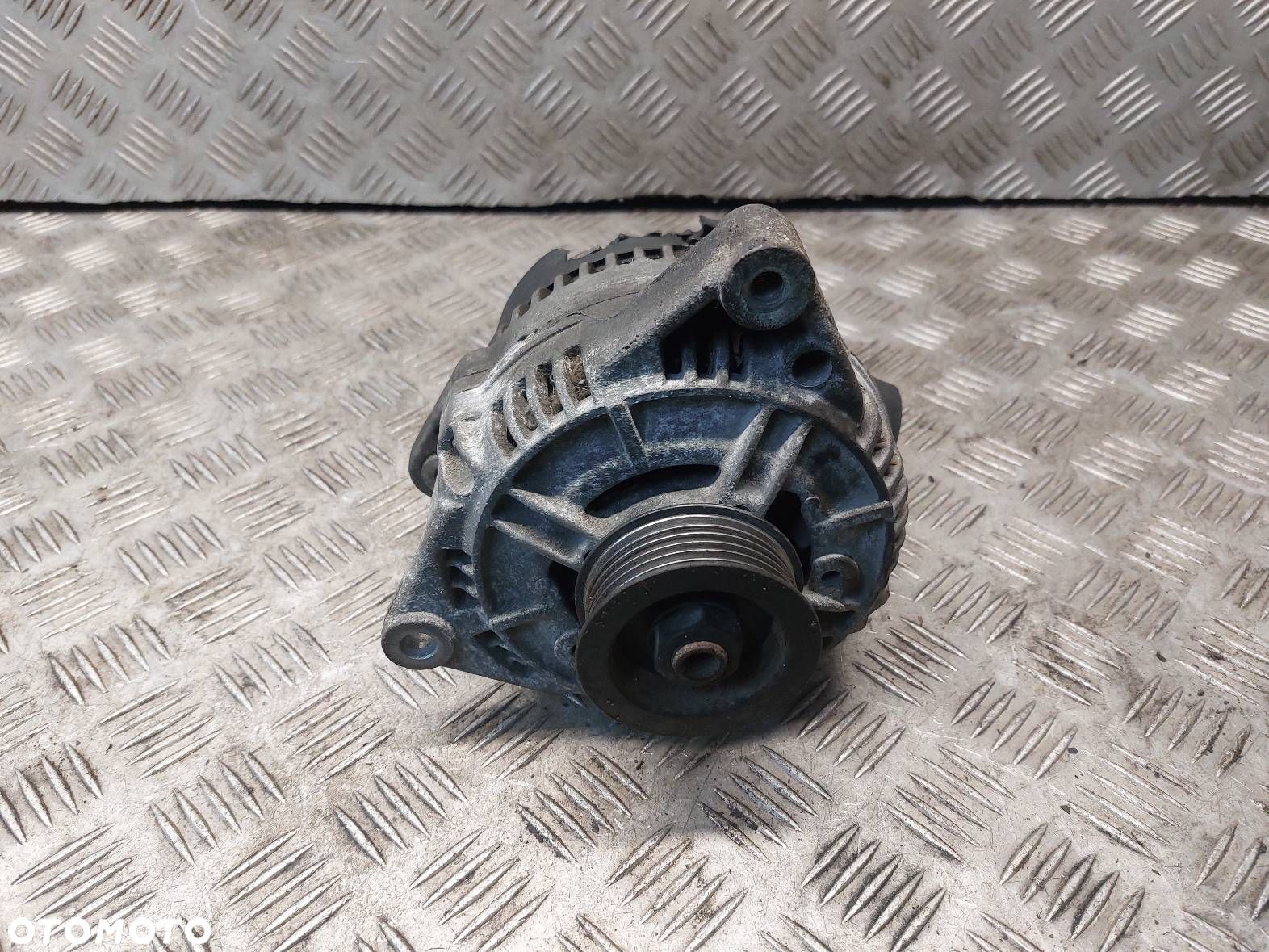 ALTERNATOR VOLKSWAGEN PASSAT B5 2.8 V6 0123510061 - 1