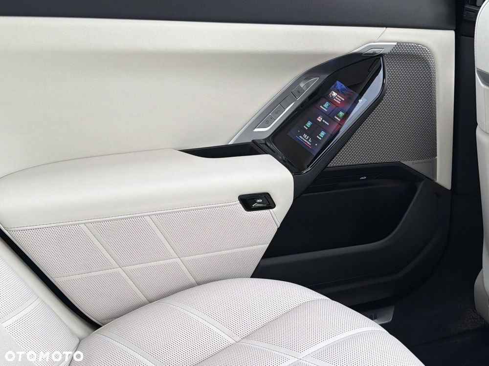 BMW Seria 7 - 21