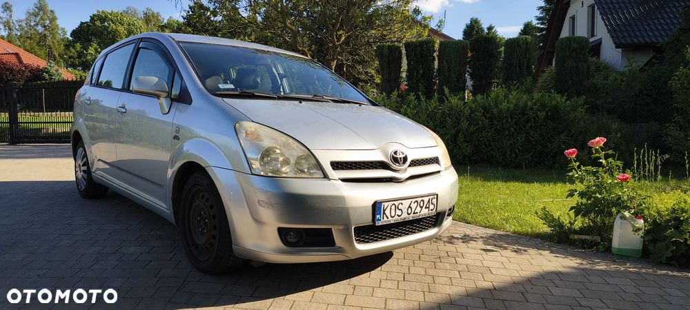 Toyota Corolla Verso 2.0 D-4D Sol - 23