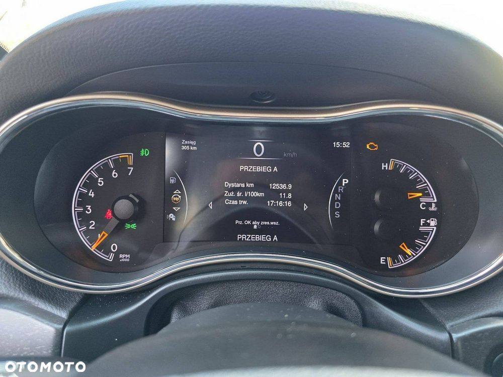 Jeep Grand Cherokee - 11