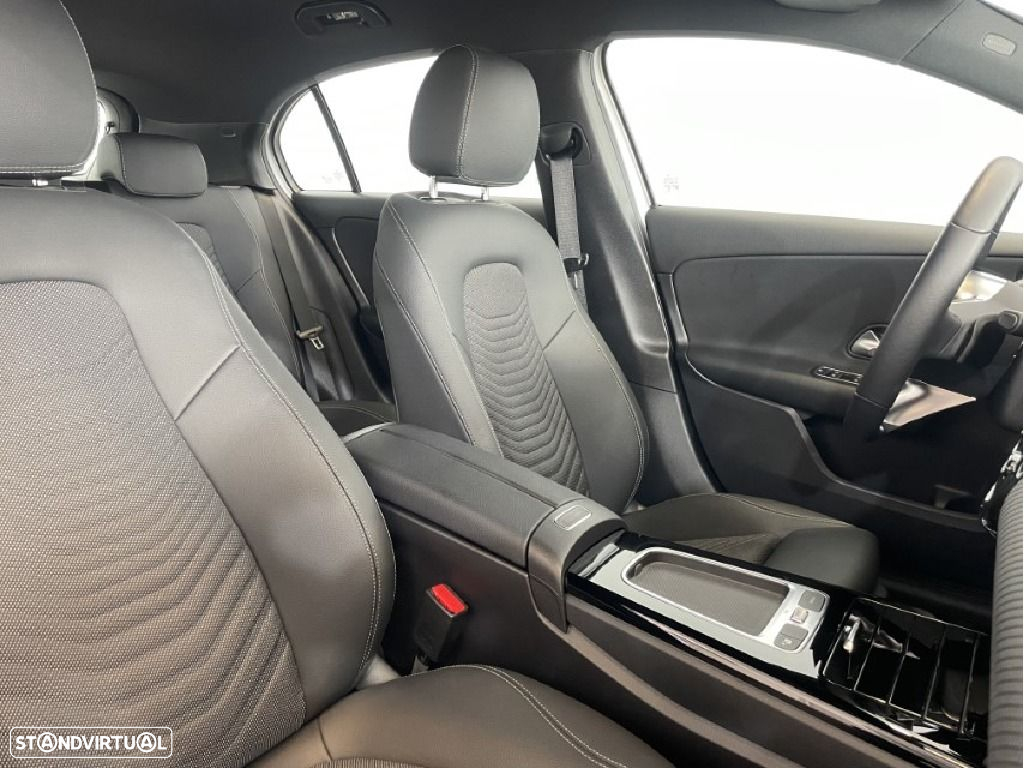 Mercedes-Benz A 250 e - 16