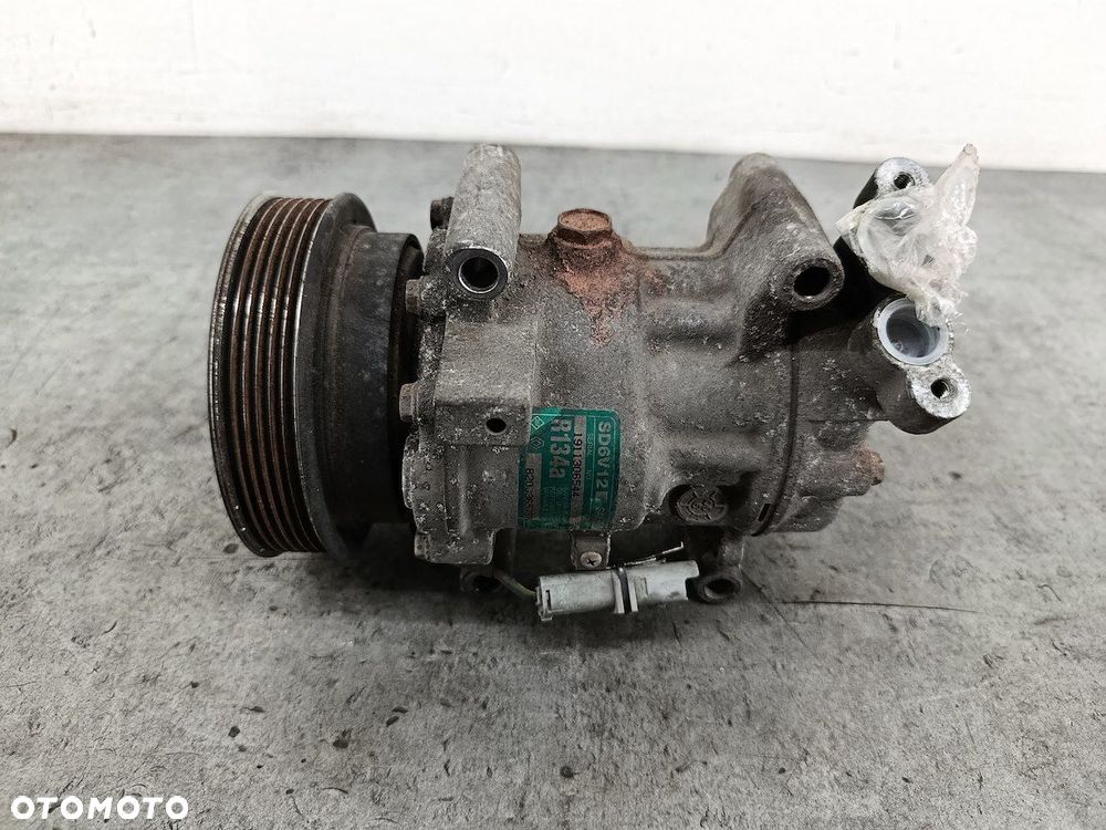 POMPA, SPRĘŻARKA KLIMATYZACJI RENAULT MODUS 8200365787  SD6V12 SANDEN 1.4 - 1