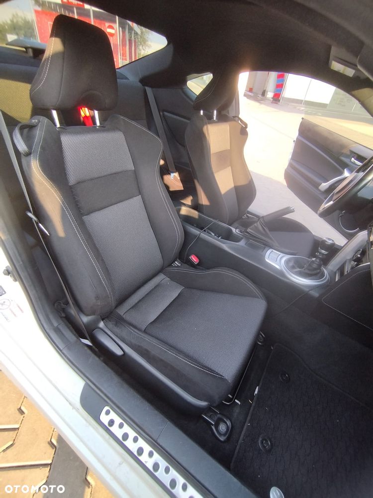 Toyota GT86 2.0 Dynamic - 9