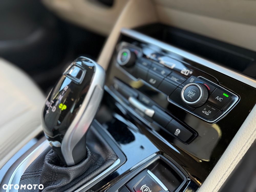 BMW Seria 2 218d Luxury Line sport - 21