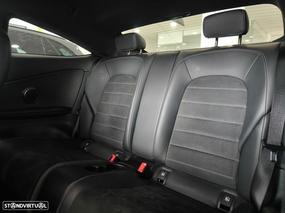 Mercedes-Benz C 220 d AMG Line - 12