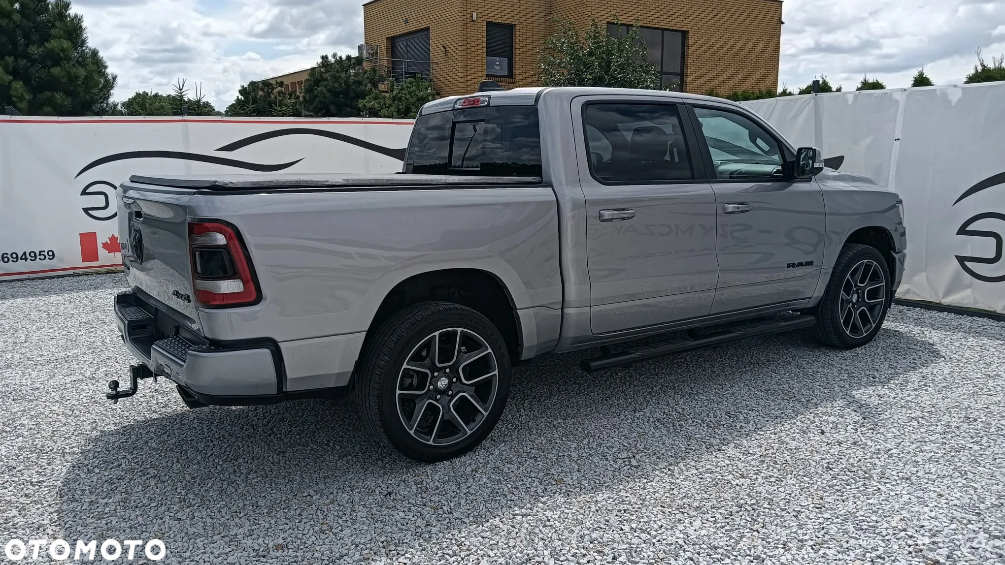 Dodge RAM 1500 5.7 4x4 - 18