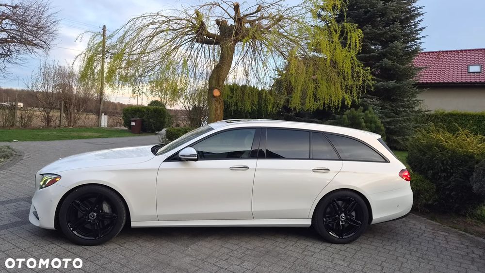 Mercedes-Benz Klasa E 450 4Matic 9G-TRONIC - 23