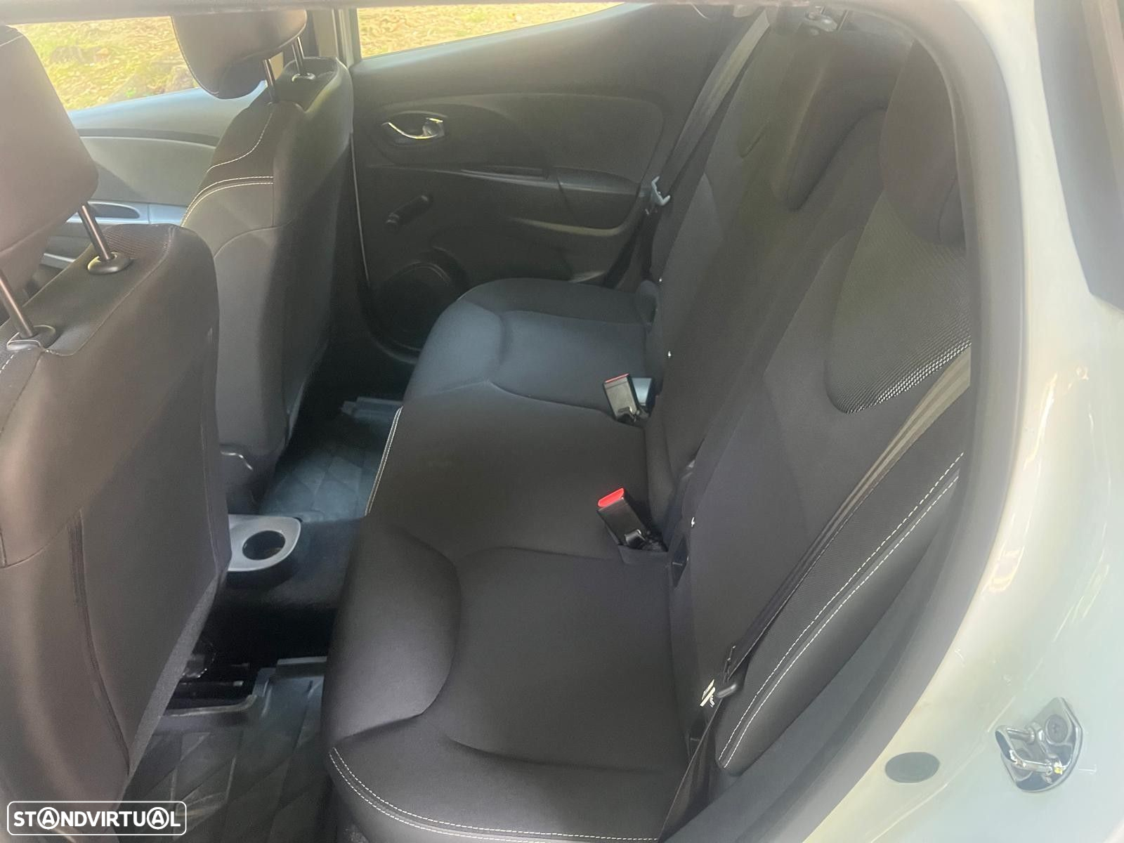 Renault Clio 1.5 dCi Comfort - 12