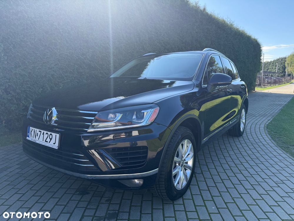 Volkswagen Touareg - 1