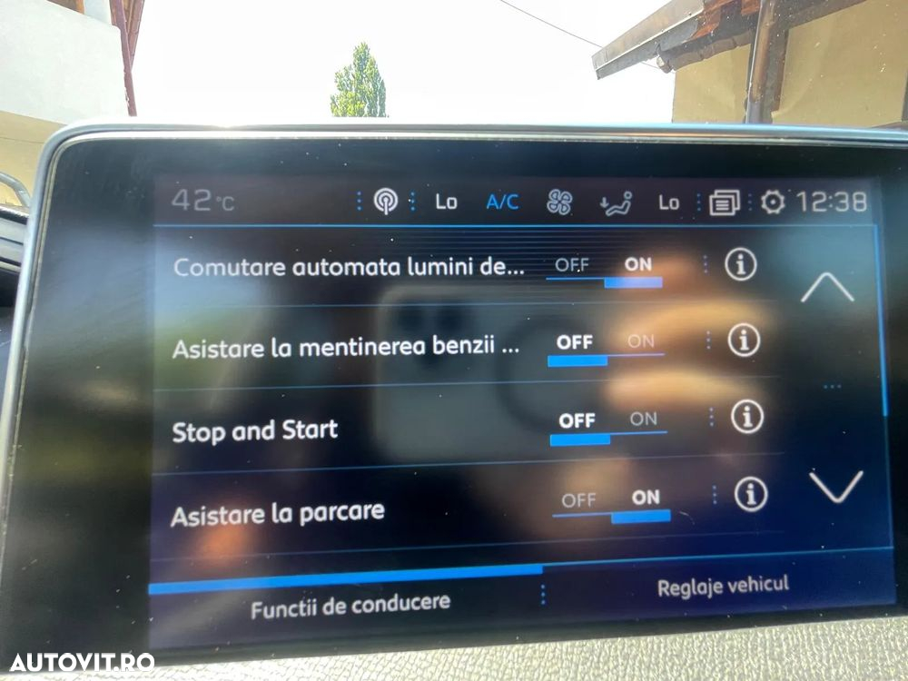 Peugeot 3008 PureTech 130 Stop & Start GPF EAT8 Allure Pack - 22