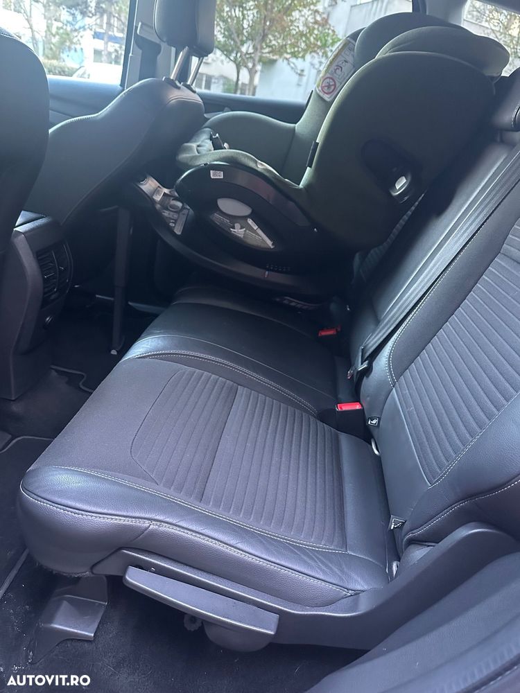 Ford Kuga 2.0 TDCi 4WD Powershift Titanium - 5