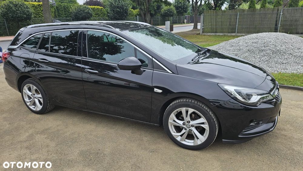 Opel Astra 1.6 CDTI Sport - 1