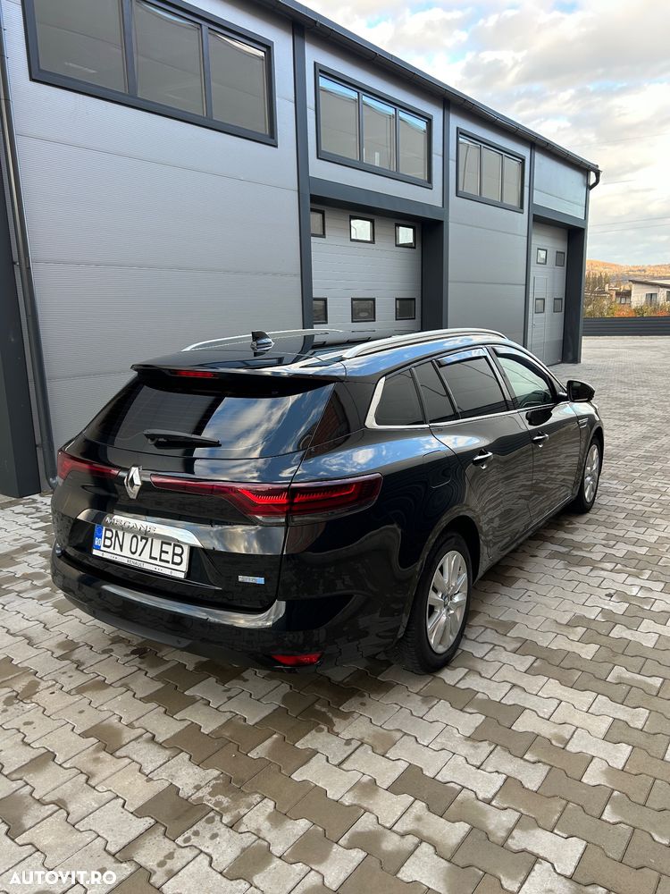 Renault Megane E-TECH 160 BUSINESS EDITION - 5