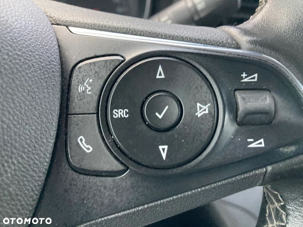 Opel Combo XL 1.2 Turbo Essentia S&S - 8