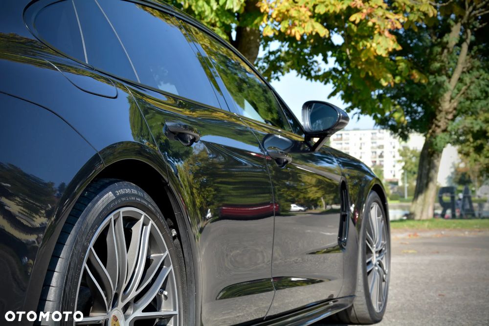Porsche Panamera - 8