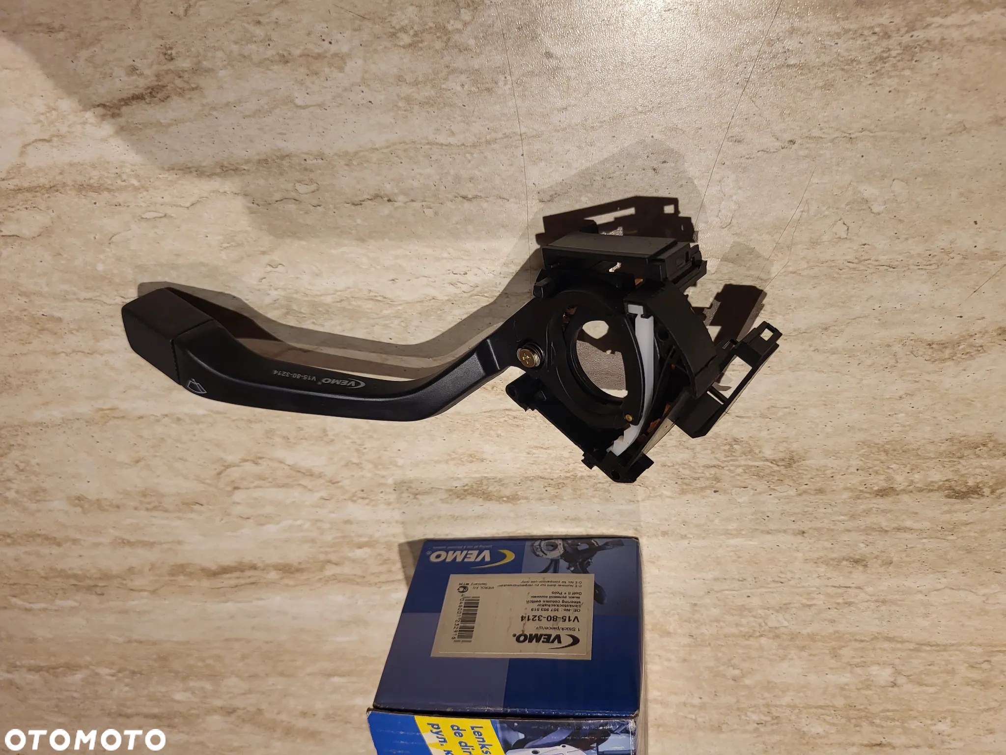 Przełącznik zespolony pod kierownicą SEAT TOLEDO I; VW GOLF II, PASSAT B2, PASSAT B3/B4, POLO, POLO CLASSIC, POLO II 10.81-03.99 - 3