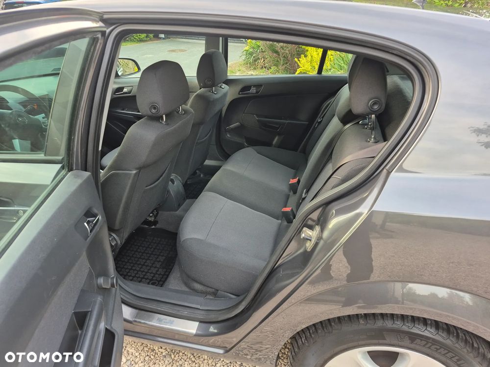 Opel Astra 1.6 - 15