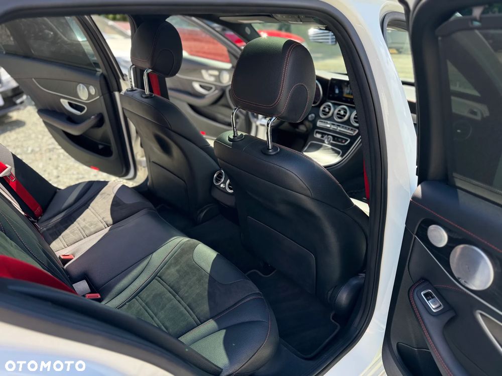 Mercedes-Benz Klasa C AMG 43 4Matic T 9G-TRONIC - 26
