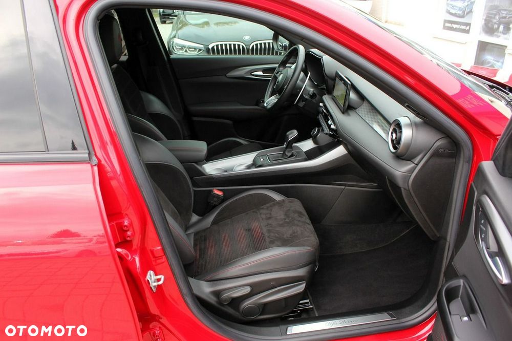 Alfa Romeo Tonale 1.5 T4 GSE mHEV Edizione Speciale DCT - 9