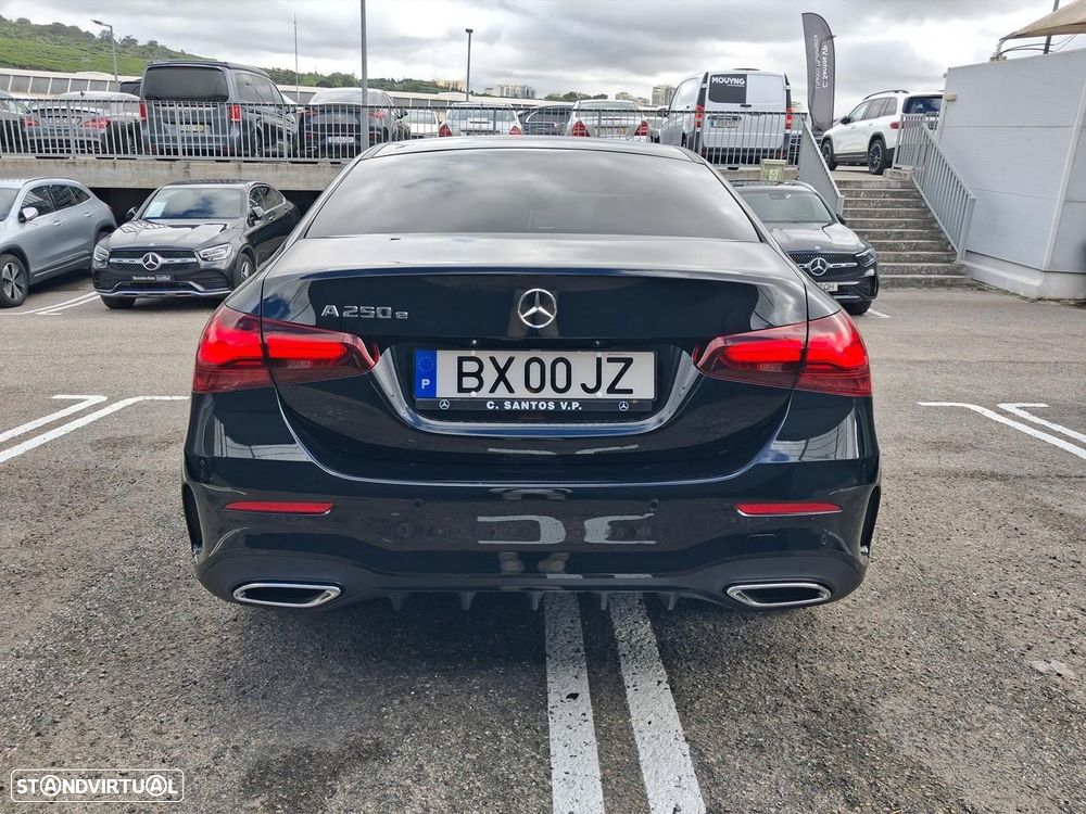 Mercedes-Benz A 250 Limousine - 6