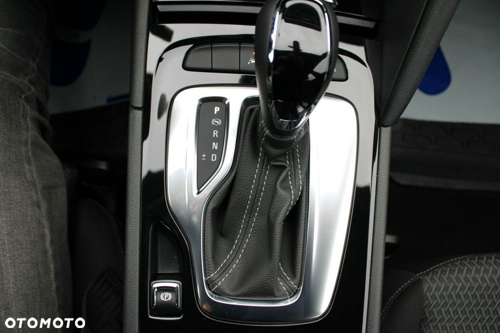 Opel Insignia - 31