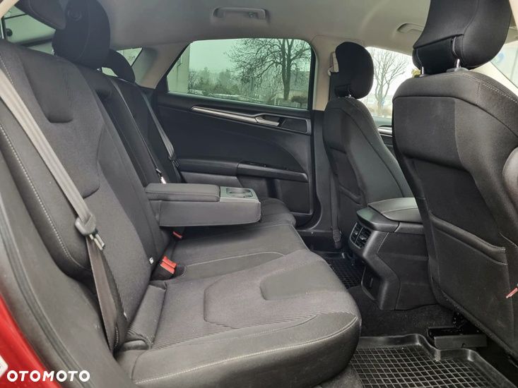 Ford Mondeo 2.0 TDCi Allrad Titanium - 23