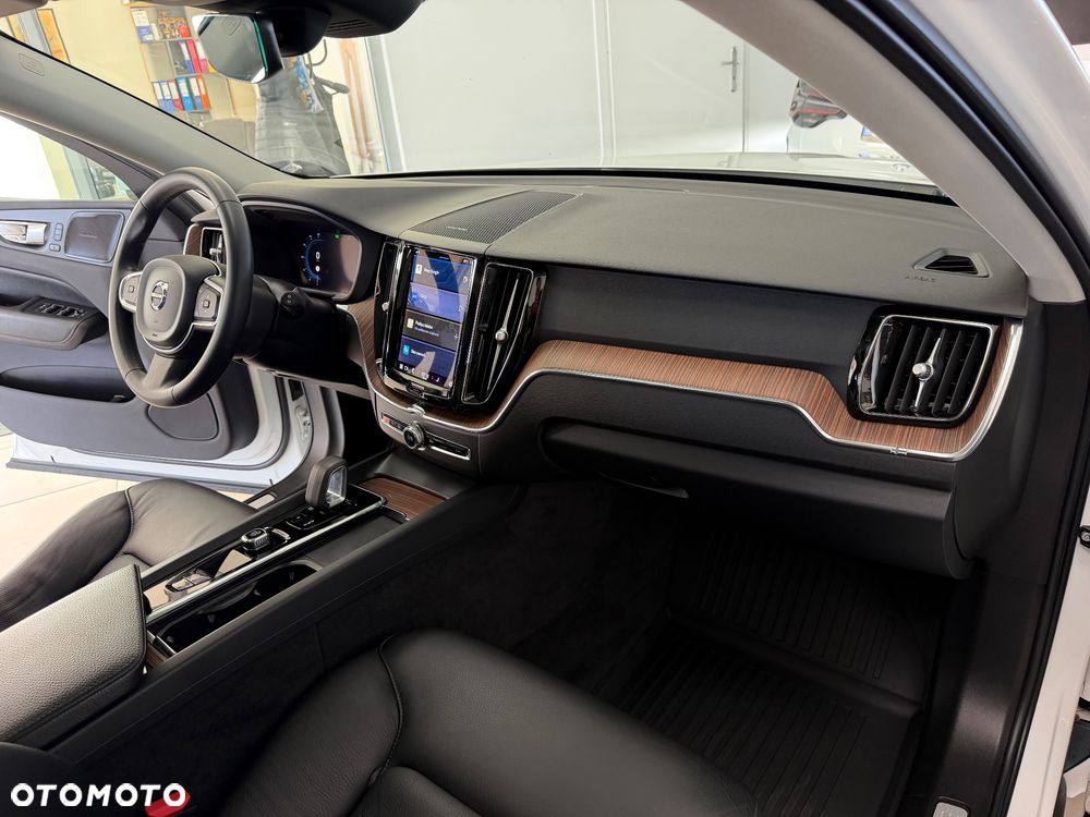 Volvo XC 60 - 38